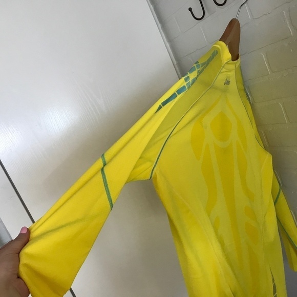 Asics Speed Women’s Longsleeve tee Running Biking Training Yellow Sz L - Picture 5 of 11